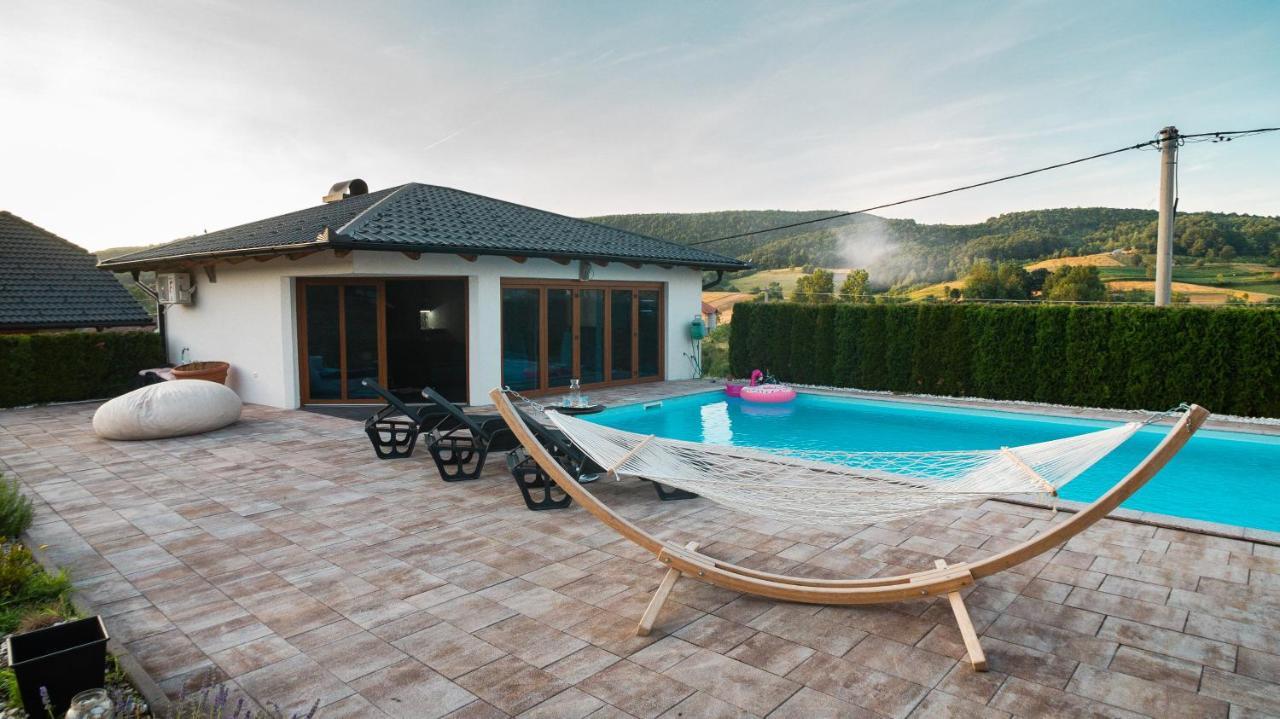 De Luxe Villa